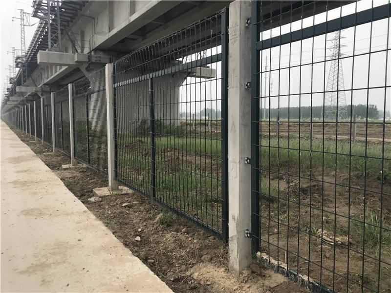 高鐵防護柵欄規格型號概述